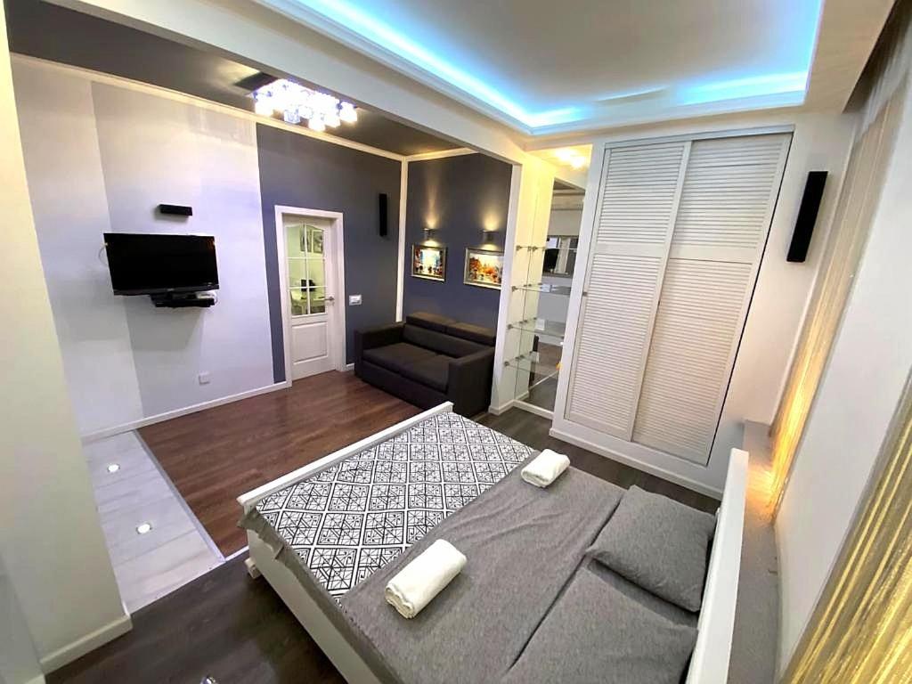 Apartment сам центр! вул фурманська 3 *