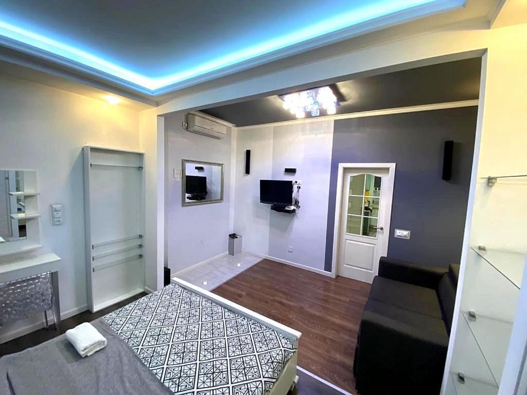 Apartment сам центр! вул фурманська 3 *